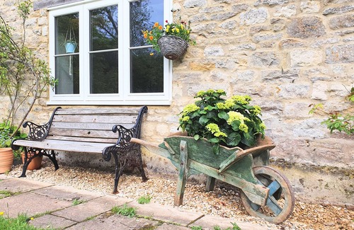 Witney House | Beautiful, Quiet, Countryside Cottage in the foothills of the Cotswolds