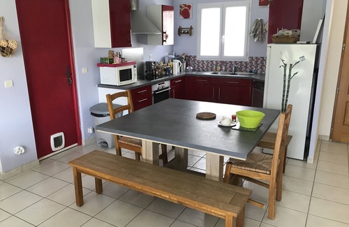 Vivonne House | Beautiful, quiet house for 4 to 6 people. 15mn Vallée des Singes - 25mn Futuroscope