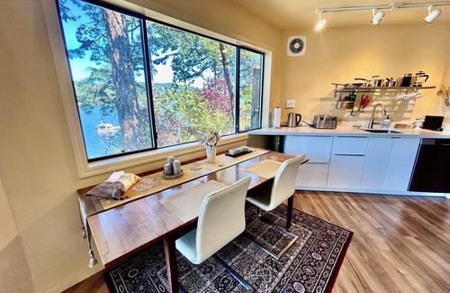 Pender Island Apartment | Beautiful, quiet place to stay with lovely beach access and stunning views.