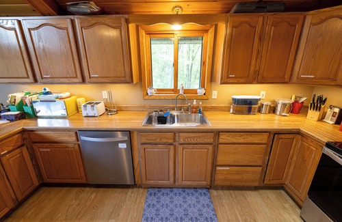 Burtrum House | Beautiful, Quiet, Private 1.85 Acre Lake Home On Gorgeous Mound Lake.