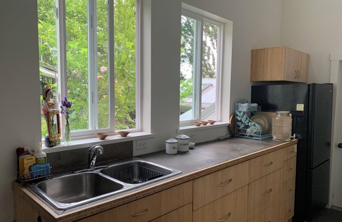 Salt Spring Island House | Beautiful rural getaway with private suite full kitchen, wifi and sauna.