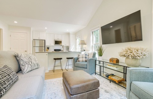Raleigh Cottage | Beautiful Raleigh Cottage Rental: 5 Mi to Downtown