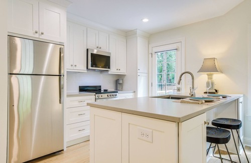 Raleigh Cottage | Beautiful Raleigh Cottage Rental: 5 Mi to Downtown