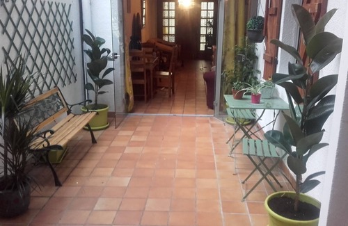 Dufau-Tourasse Apartment | Beautiful refurbished apartment, 4 people. Close to all amenities Pau on foot