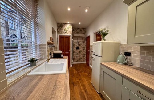 Shipley House | Beautiful, Relaxing Home in Central Saltaire
