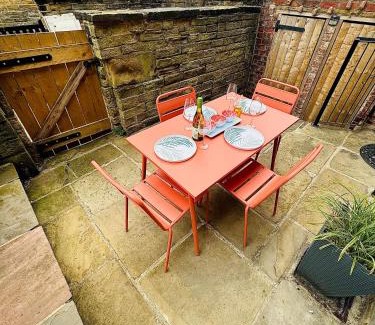 Shipley House | Beautiful, Relaxing Home in Central Saltaire