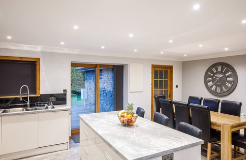 Auchterhouse House | Beautiful relaxing house in fantastic peaceful location near Dundee with hot tub