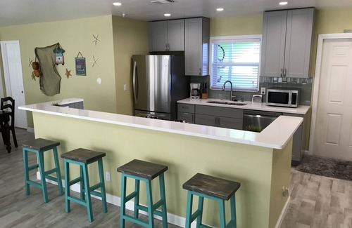 Port Saint Lucie House | Beautiful remodeled beach home 3 bedroom 2 bath. Club Med neighborhood. enjoy!