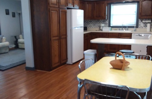 Ingalls House | Beautiful Remodeled house, with a boat dock available