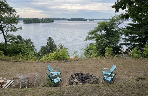 Rideau Lakes Cottage | Beautiful Remodelled Private Cottage on the Upper Rideau Lake