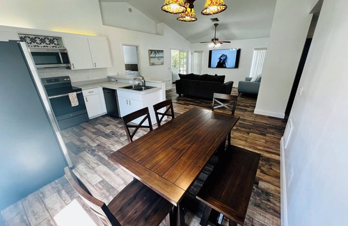 Vero Beach House | Beautiful Renovate Home Jacuzzi Pool Heated WiFi Vero Beach