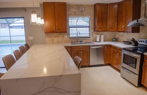 Central Corals House | Beautiful Renovated Home in Oakland Park Heated Pool