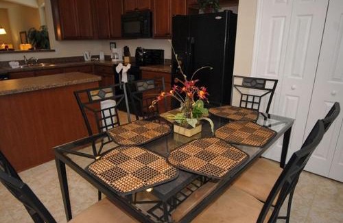 Veranda Palms House | Beautiful Renovated 6 Bed Pool Home home