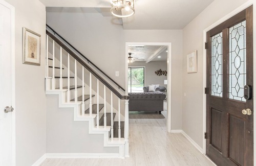 Taylor Lake Village House | Beautiful Renovated Claer Lake 5bedroom with pool