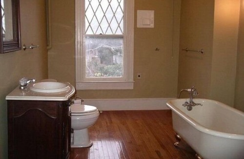 Kinston House | Beautiful Renovated Historic Home In Kinston Historic District.