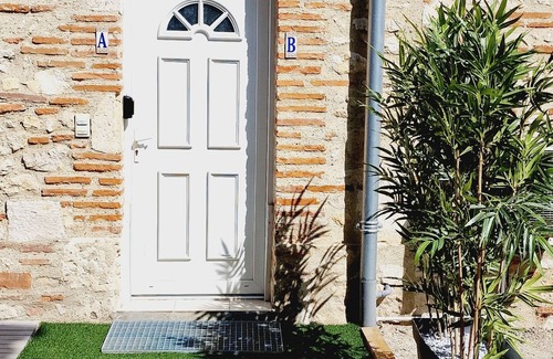 Agen House | Beautiful renovated house, 2 bedrooms, air conditioning, free private parking, Wi-Fi
