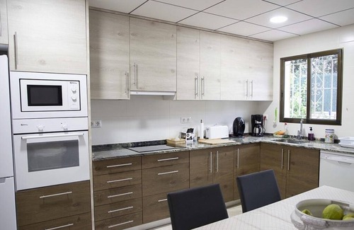 Mutxamel Villa | Beautiful renovated villa with private pool on a 1000 m² plot, very quiet.