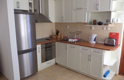 Avren House | Beautiful rental villa with stunning views