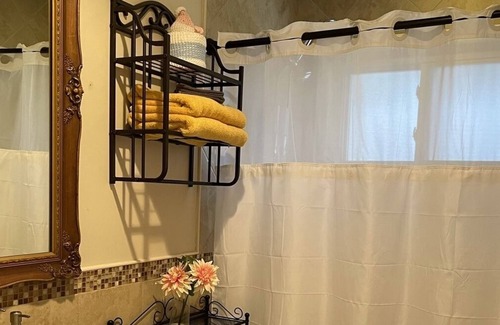 Freeport House | Beautiful Residential Home Away From Home