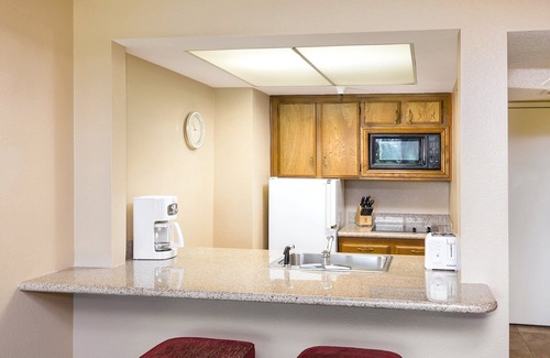 Palm Springs Resort | Beautiful resort in the heart of it all!