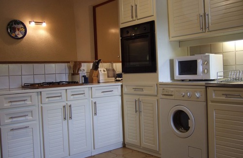 Penne House | Beautiful restored farmhouse with pool, very private.