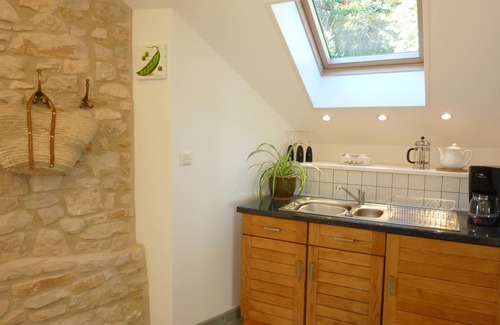 Hautefort Cottage | Beautiful retreat With Panoramic Countryside Views close to Hautefort Chateau.