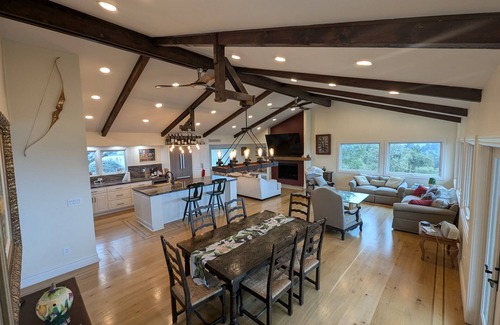 Los Gatos House | Beautiful retreat with a breathtaking view