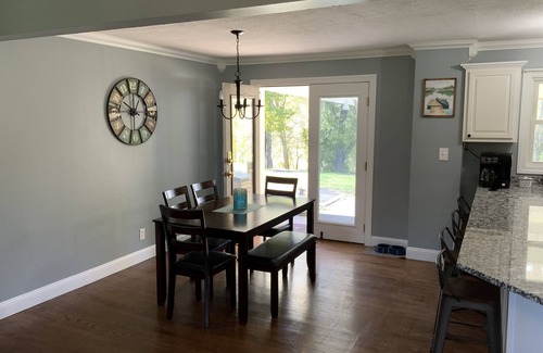 Celina House | Beautiful River front property