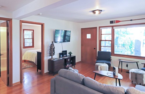 Wisconsin Dells Cottage | Beautiful Riverfront Cottage w/Free WiFi, Water Views, Firepit, and A/C