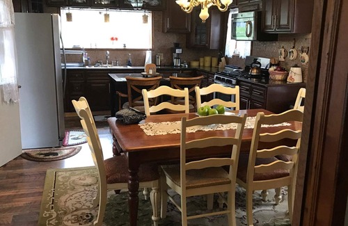 Bellepoint House | Beautiful Riverfront Property