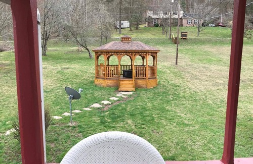 Bellepoint House | Beautiful Riverfront Property