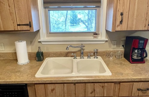 Mammoth Spring House | Beautiful Riverside home nestled on the banks of Spring River!
