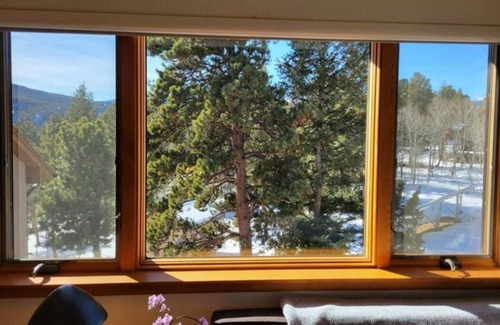 Nederland House | Beautiful Rocky Mountain Retreat Above Boulder with Privacy & Views
