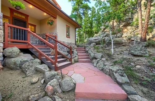Nederland House | Beautiful Rocky Mountain Retreat Above Boulder with Privacy & Views