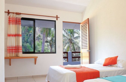 Mazunte House | BEAUTIFUL room bathroom & terrace Private wifi Fan