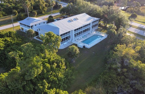 Rotonda West Condo | Beautiful Rotonda Condo 2 Bed 2 Bath Pool Walkable Near Beaches Monthly Rental