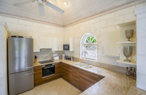 Westmoreland House | Beautiful - Royal Villa 22
