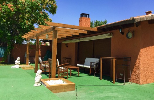Albalate de Zorita Cottage | Beautiful rural house with SPA and pool 95 km from Madrid