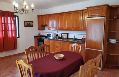 Isora Cottage | Beautiful rural house in the town of Los Llanillos with divine views