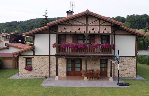 Ametzaga Zuia Ski Chalet | Beautiful Rural House in Zuia - Bakubitxi