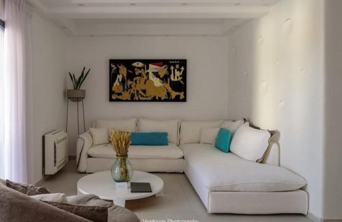 Exo Gialos Villa | Beautiful Santorini Villa 3 Bedrooms Villa Phos Private Pool & Lovely Sea View Exo Gialos