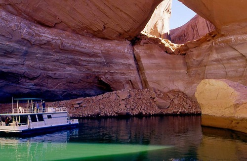 Wahweap Resort | Beautiful Scenery on Lake Powell! Pool, Parking, Fitness Center, Restaurant