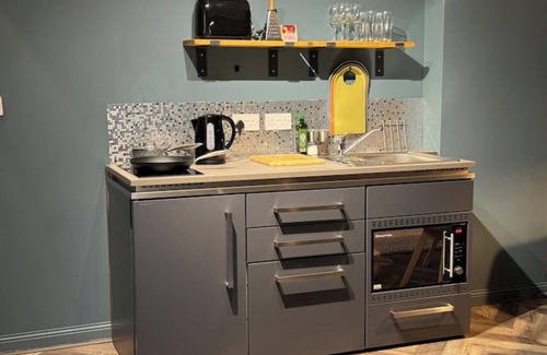 Dalry House | Beautiful Scottish mews with hot tub