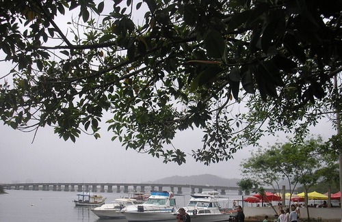 Balneario Paqueta Apartment | Beautiful Sea Front Apt