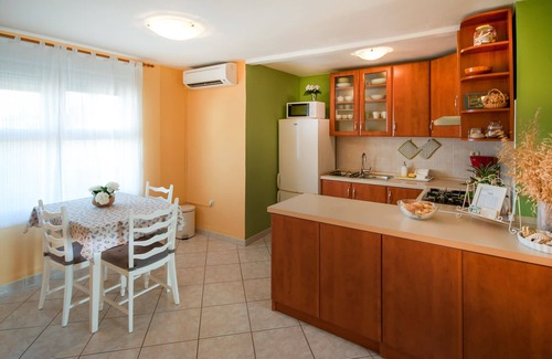Pula Apartment | Beautiful Sea View Apartment Pula