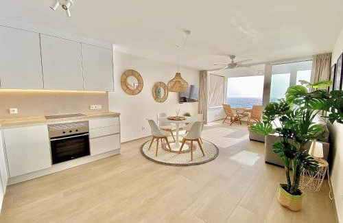 Callao Salvaje Apartment | Beautiful Sea View