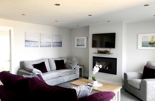 Littlestone-on-Sea House | Beautiful Seafront Home with Amazing Views!