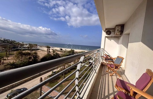 Eastern Khezama Apartment | Beautiful Seafront Vacation Apartment