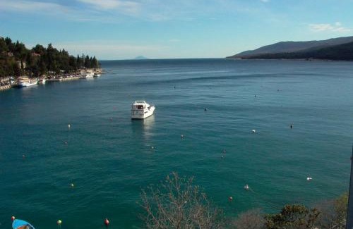 Rabac Apartment | Beautiful seaside 2 bedroom apartment Babina