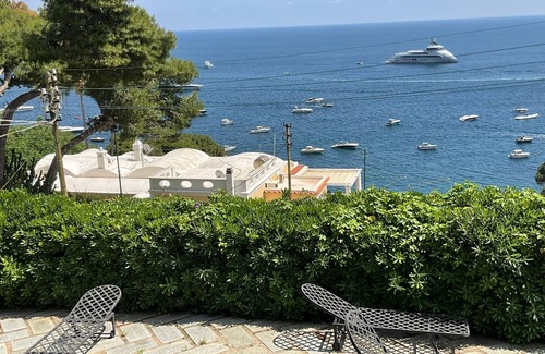 Marina Piccola Villa | Beautiful seaside home with pool +10% DISCOUNT ON BOOKINGS OVER 7 DAYS